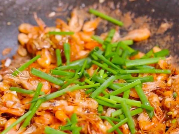 河虾的做法(小河虾最好吃的5种做法？)